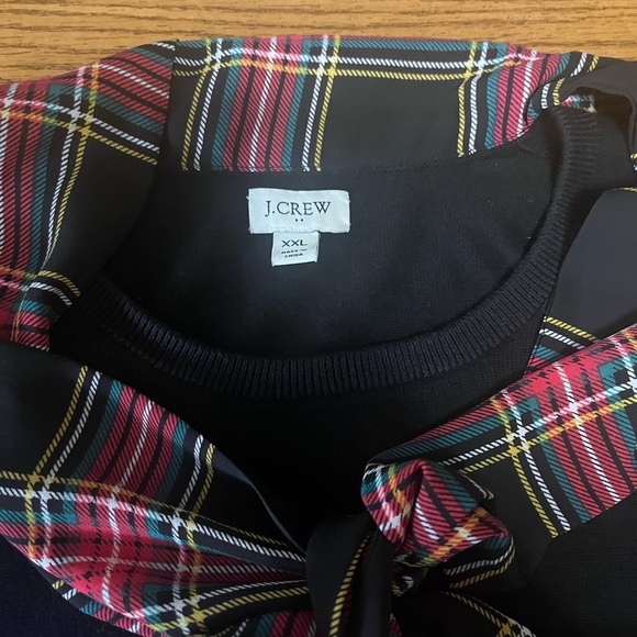 Jcrew factory women’s black sweater with attached tartan tie - Picture 5 of 6